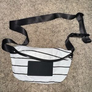 ALOHA Collection Monochrome Striped Bag
